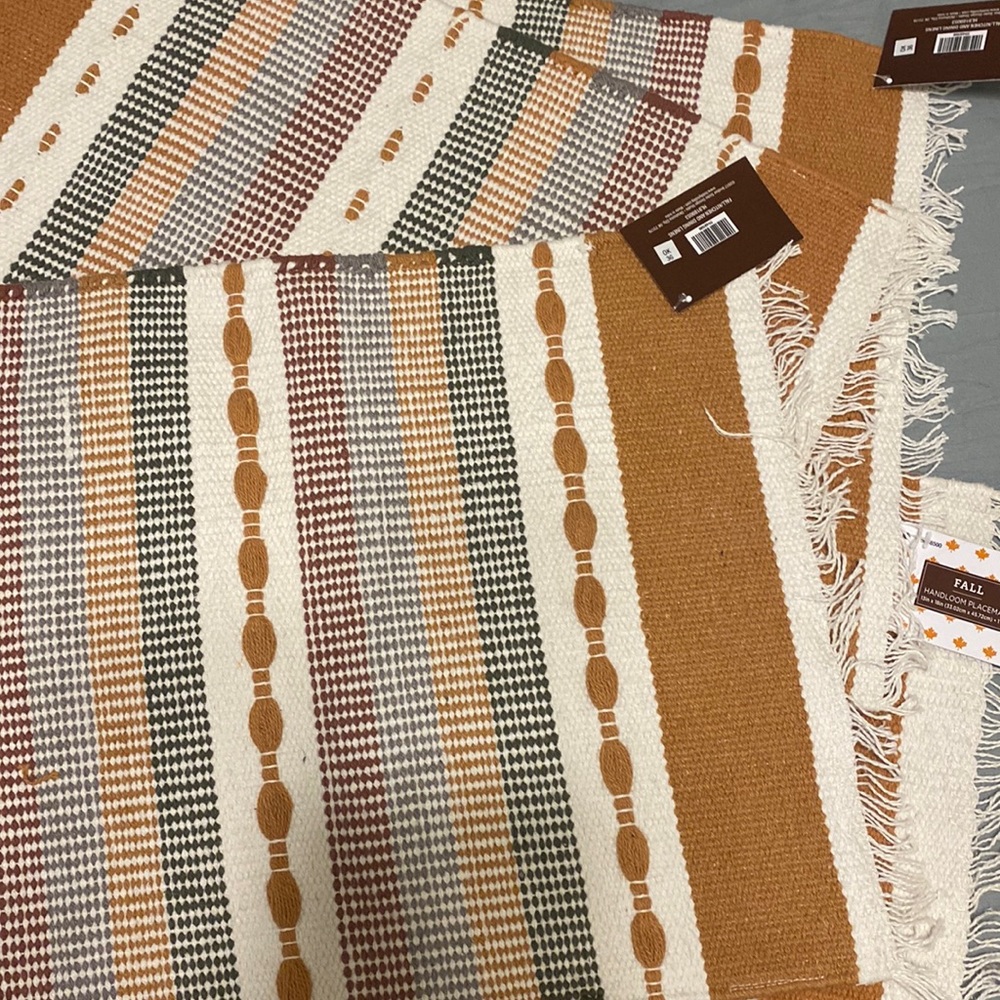 Table placemats. Set of 4.